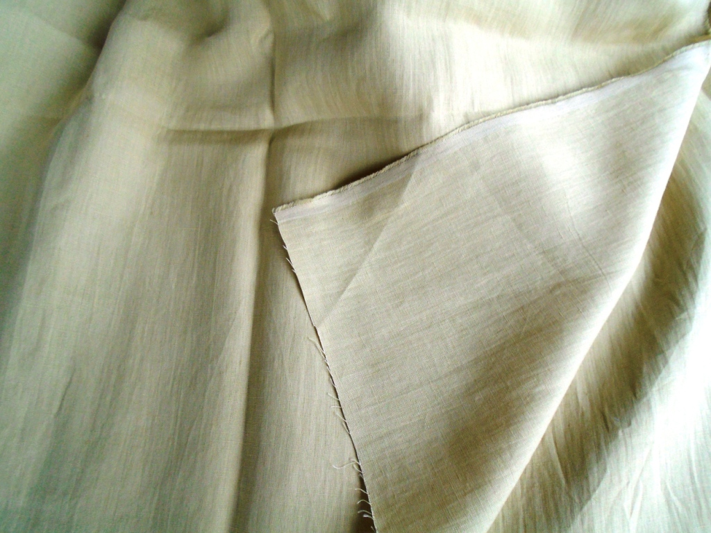 geelachtig beige fijn linnen /10cm