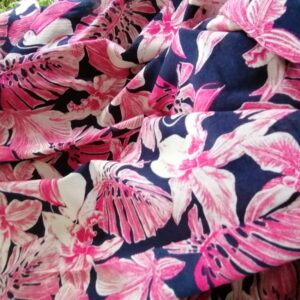 Dunne gebloemde katoen blauw roze en wit 2m