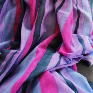 Dunne stof paars gestreept 1,5m