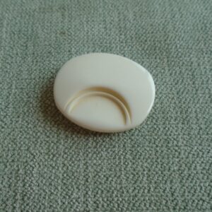 gebroken witte knoop  24mm