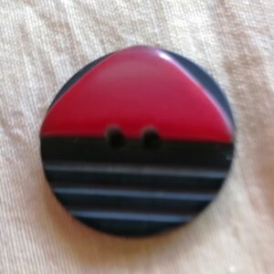 donker rood knoopje 15mm