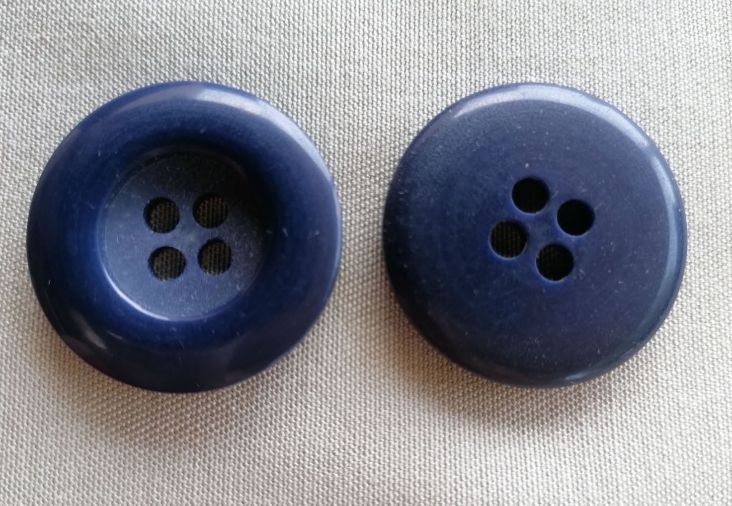 grote blauwe knoop met dikke rand 32mm - Afbeelding 2