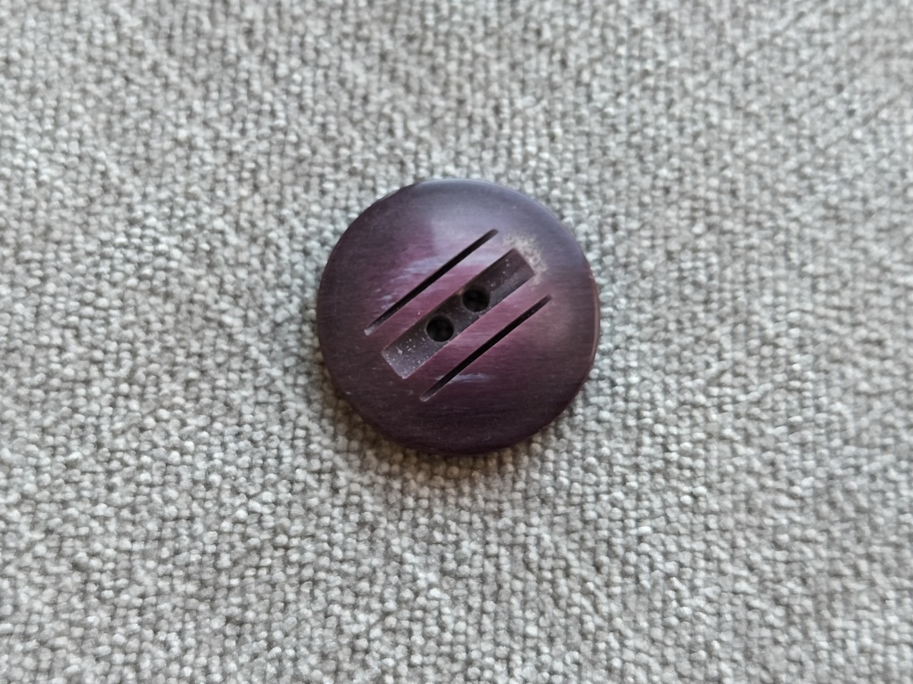 knoop met midden inkervingen in purpertaupe 22mm - Afbeelding 2
