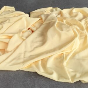 zacht gele crepe /10cm 2,8m