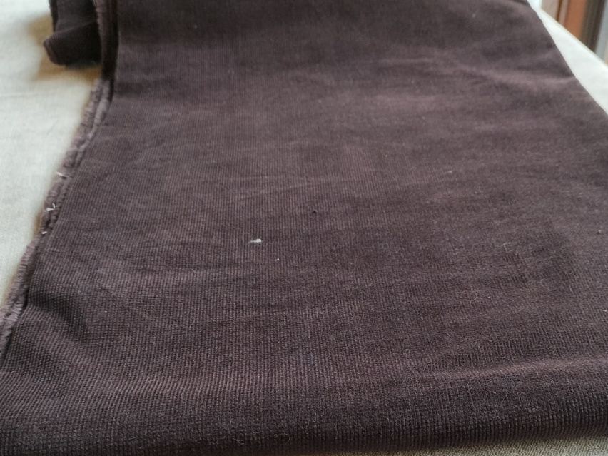 bruine rekbare babyrib fluweel 2m