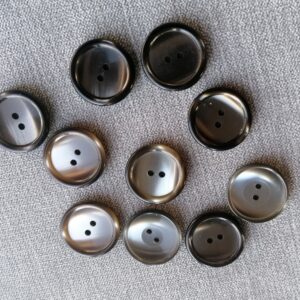 bruine knoop met mooie glans 26mm