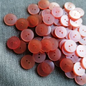lichtroze knoopje in imitatie parelmoer 18mm