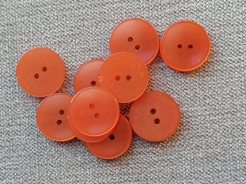 orange knoopje in imitatie parelmoer 14mm en 18mm