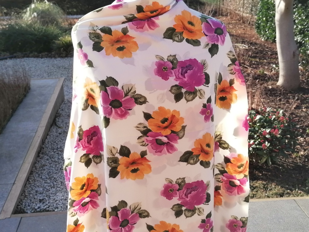 witte gebloemde viscose oranje paars
