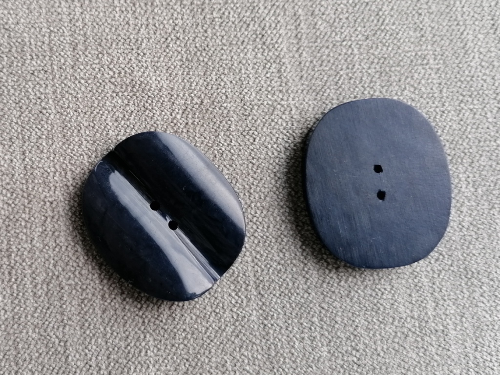 7 langwerpige blauwe knopen 35mm - Afbeelding 2