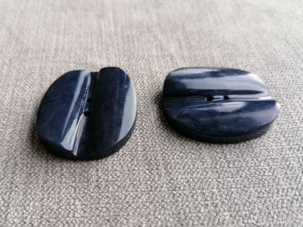 7 langwerpige blauwe knopen 35mm - Afbeelding 3