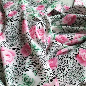 viscose wit met rozen 2,2m