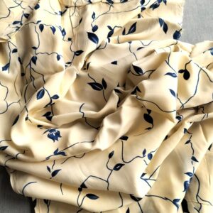 geel met blauwe ranken 1,15m