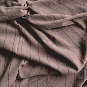 rimpelkatoen bruin met zwarte streep 0,7m