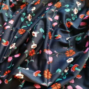 nylon donkerblauw met bloempjes 1m