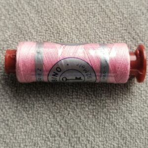 roze tubino naaimachine garen 100m
