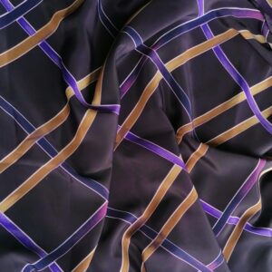 donkerpaarse viscose diagonale lijnen /10cm