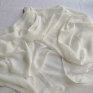 gebroken witte chiffon  1 m
