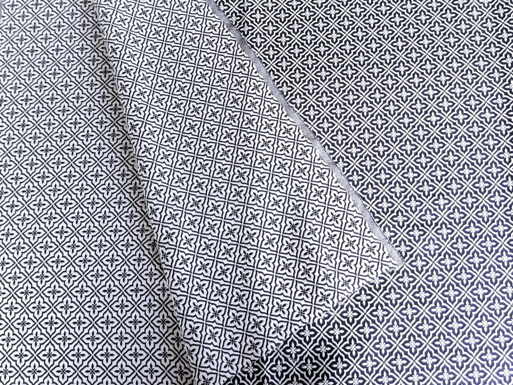 jacquard ingeweven vierkantjes wit-blauw 1,15m