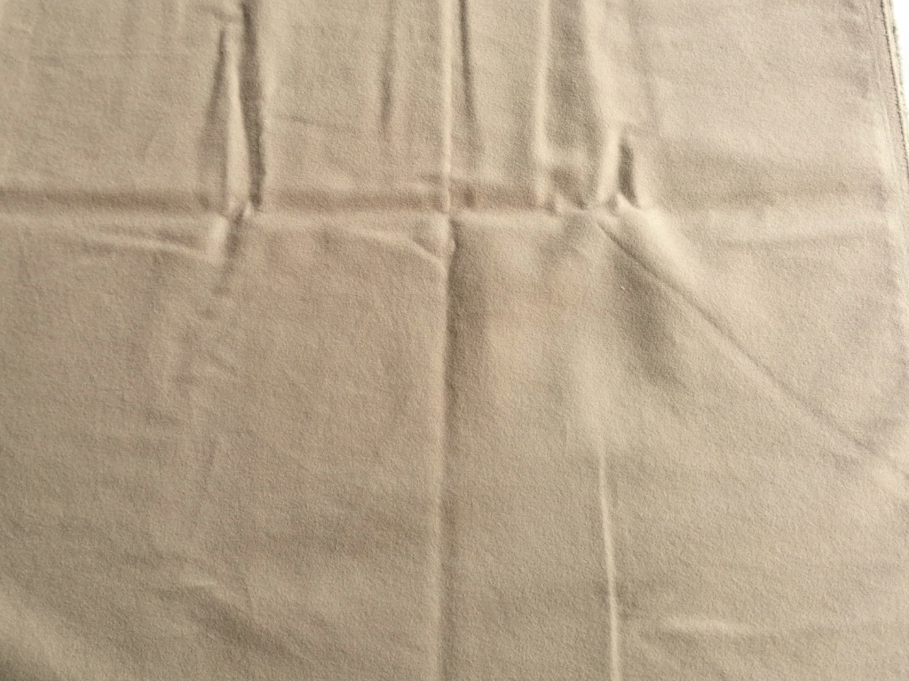 beige fluweelachtige stof 1,2m - Afbeelding 2