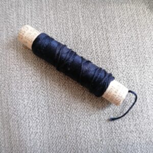 Blauw zijden cordonnet Gutermann  30/3 10m