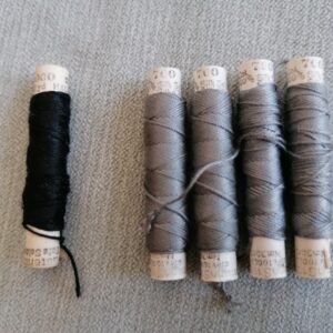 grijs vintage zijden cordonnet Gutermann  30/3 10m