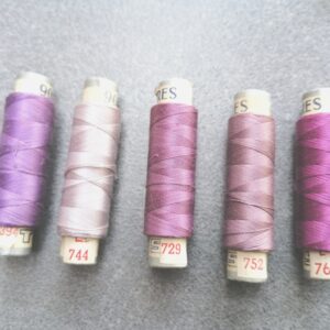 vintage naaigaren THYS  100m licht paarse tinten