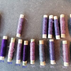 blauwpaars zijden vintage naaigaren Gutermann