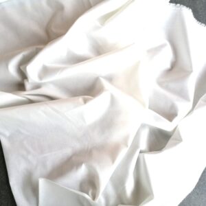 dunne witte batist  /10cm 3,9m