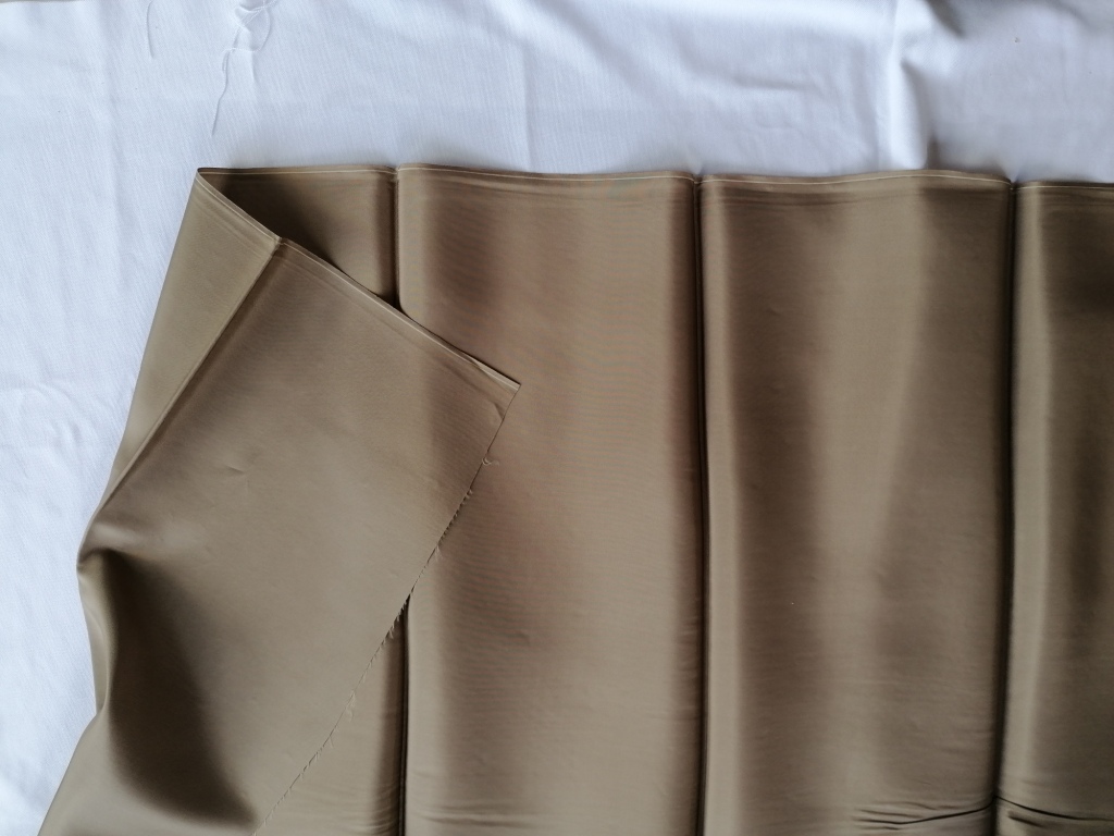 beige voering verkocht /10cm 2,5m