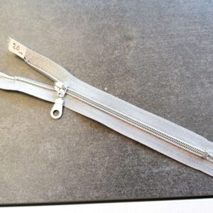 kunststof spiraalrits  5mm, zilver kleurig 20cm