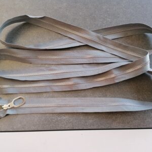 heel lange deelbare metalen bloktand rits  6mm, wit 240cm