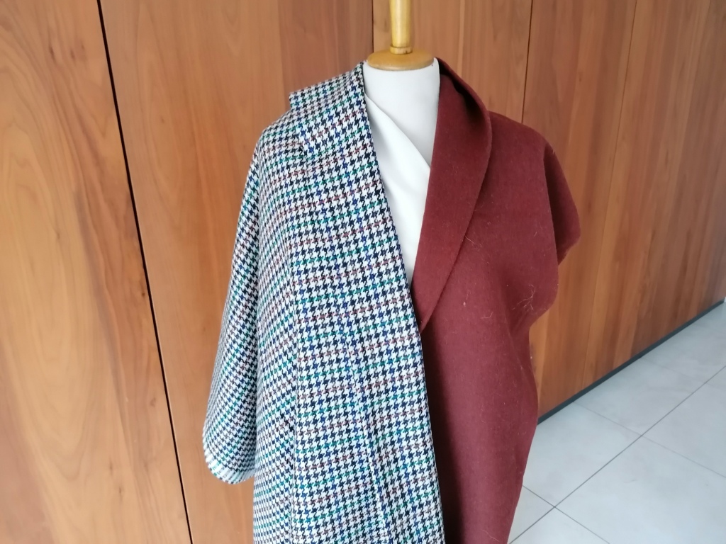 geruit of effen - rok of vest roestbruin