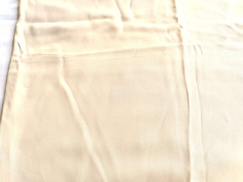 soepele matte crepe satijn beige 2,3m