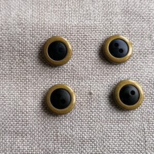 donker knoopje met goudkleurige rand 12mm