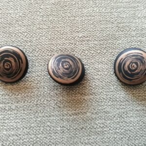 knoop paars bruin 20mm 1 gaatje achteraan