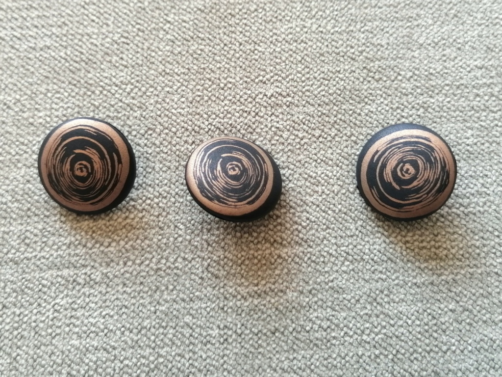knoop paars bruin 20mm 1 gaatje achteraan