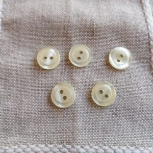 witte parelmoer knoopjes 12mm