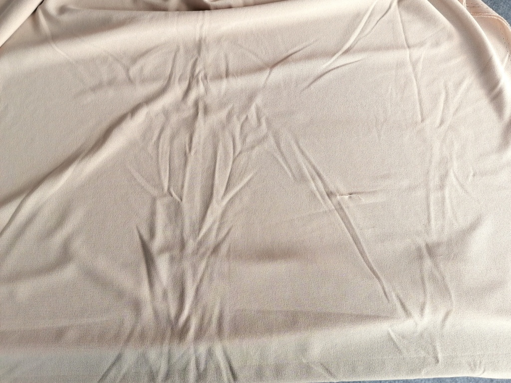 beige crepe jersey lengte1,25m