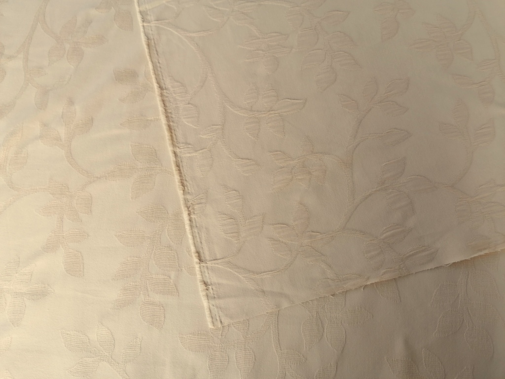 pastelgele interieurstof met bladranken /10cm - Afbeelding 2