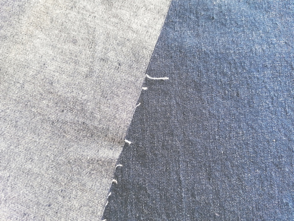 Blauwe stretch jeansstof zacht detail