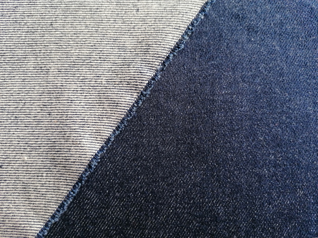 donkerblauwe denim stof stevig