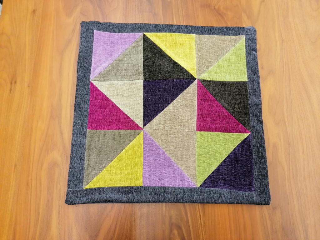VERKOCHT fluwelen patchwork kussenhoes 50/50cm