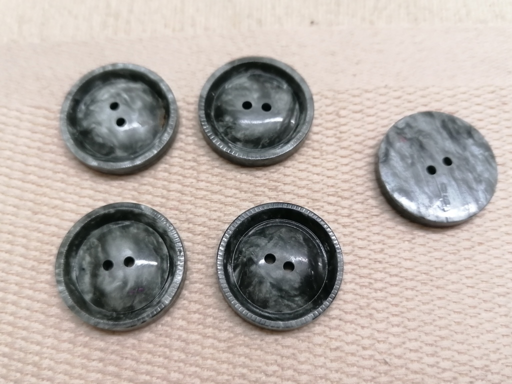 grijze knopen geribbelde rand 23mm 5 stuks