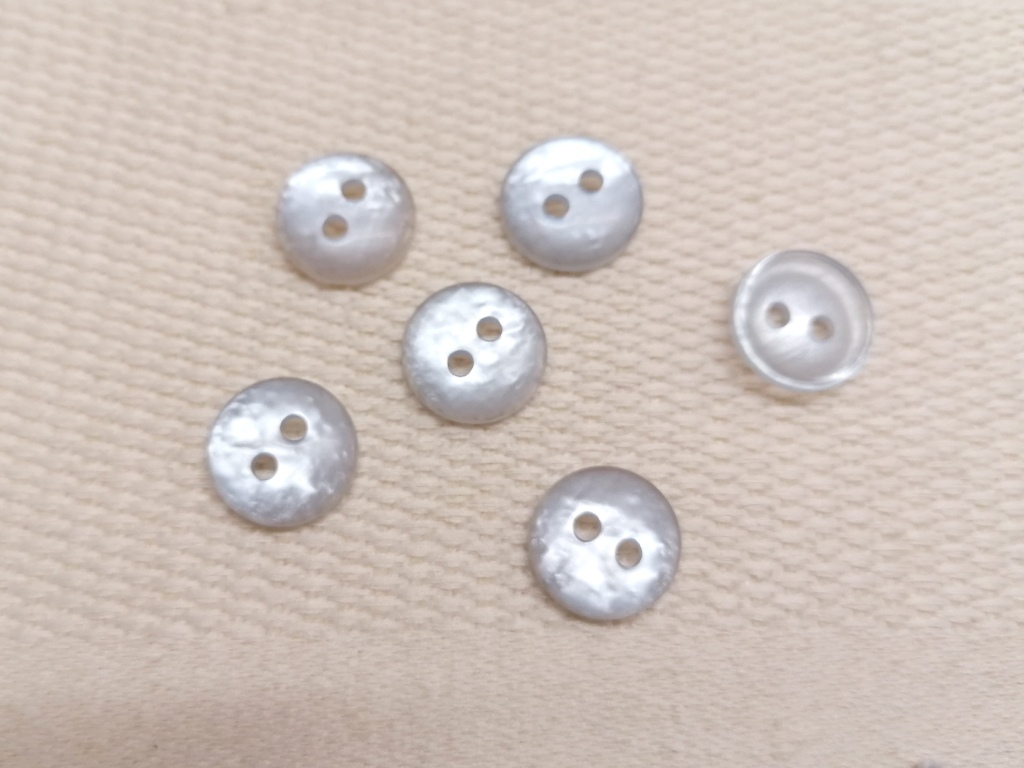 wit gemeleerde doorschijnende knopen 12mm 6 st