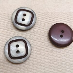 wit paarse knopen 18mm 3 stuks