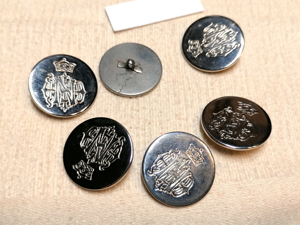VivCreatiV vintage platte metalen knoop
