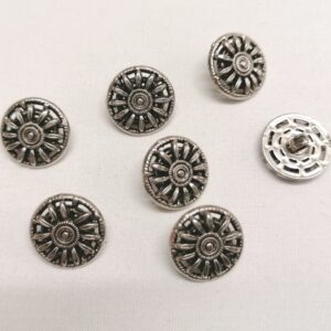 fijn metalen knoopje 15mm 7 st