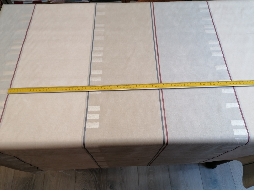 stof met brede strepen lichtblauw beige