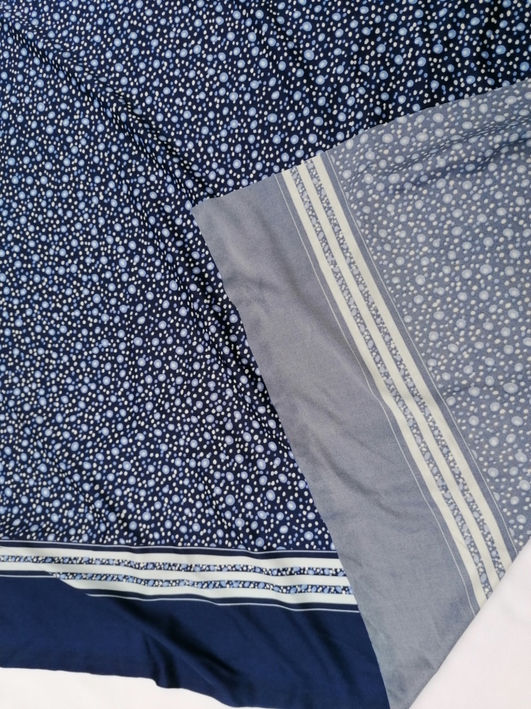 viscose jersey blauw met stippen en boord 2m - Afbeelding 2